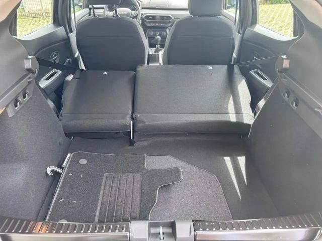 Dacia Sandero mit Klima, DAB & Bluetooth Klima Einparkhilfe