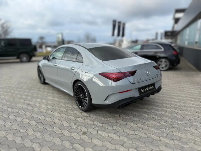 Mercedes-Benz CLA 220 4MATIC AMG Line Coupé