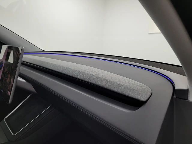 Tesla Model Y AWD Long Range