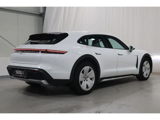 Porsche Taycan Cross Turismo