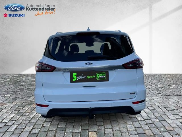 Ford S-Max Titanium
