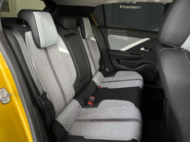 Opel Astra Business Elegance