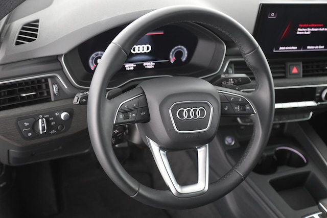 Audi A4 40 TDI Quattro S-Tronic Sedan