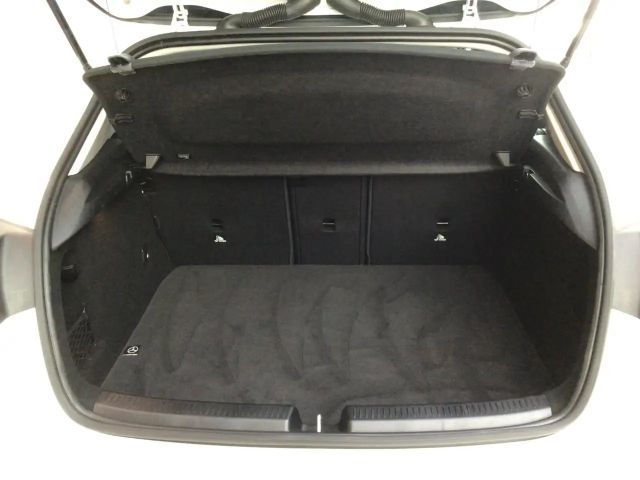 Mercedes-Benz A 200 Progressive