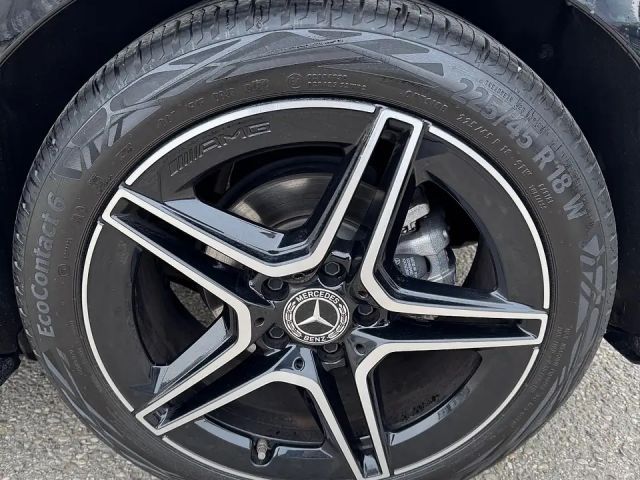 Mercedes-Benz A 200 A 200 d AMG Line