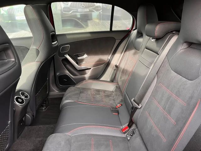 Mercedes-Benz A 220 A 220 d AMG Line Hatchback