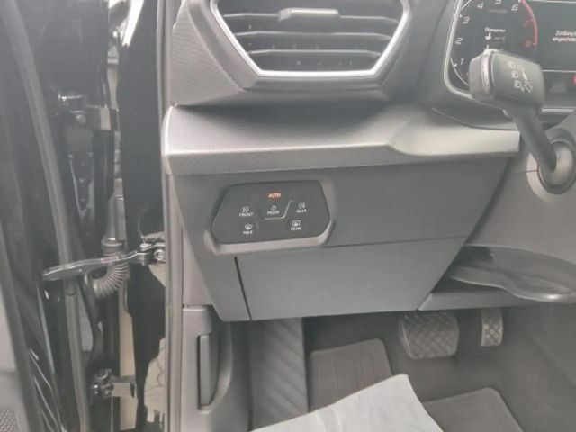 Seat Leon 1.5 eTSI DSG Sportstourer Style