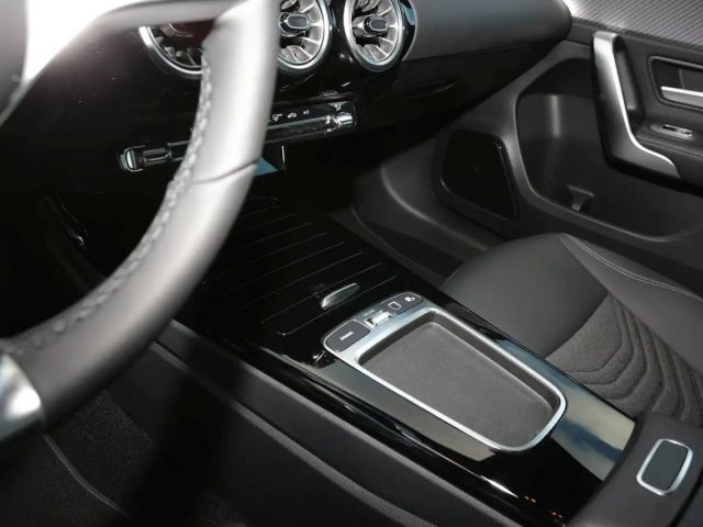 Mercedes-Benz A 180 Progressive