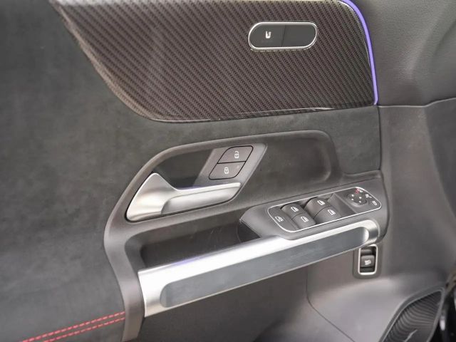 Mercedes-Benz GLB 180 AMG Line