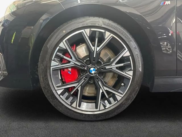 BMW M140i Sedan xDrive