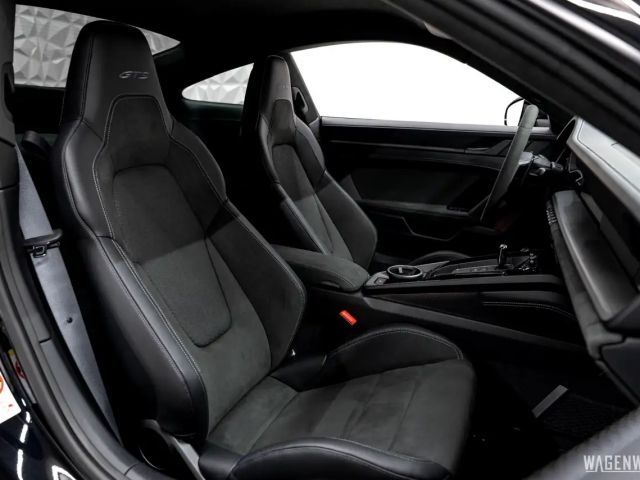 Porsche 992 Carrera Coupé GTS Turbo