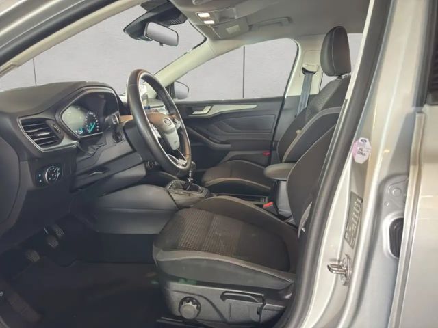 Ford Focus Cool & Connect EcoBoost Wagon