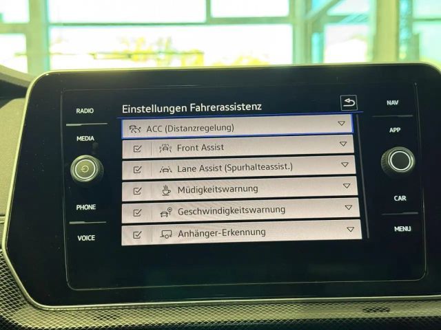 Volkswagen T-Cross 1.0 TSI DSG R-Line