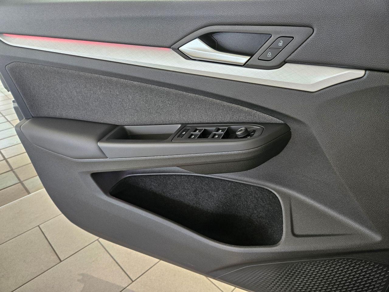 Volkswagen Golf 1.5 eTSI DSG Life