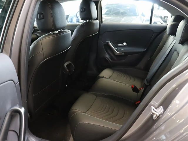 Mercedes-Benz A 180 Progressive