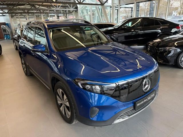 Mercedes-Benz EQB 300 4MATIC Progressive