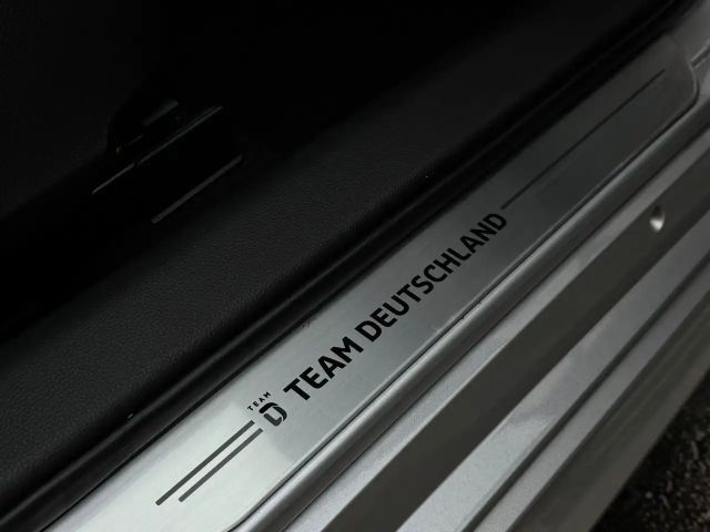 Toyota Corolla Hybride Team D