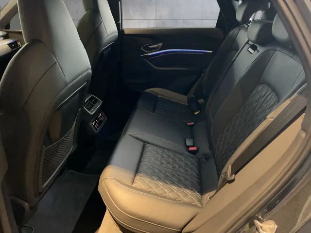 Audi e-tron 55 S-Line