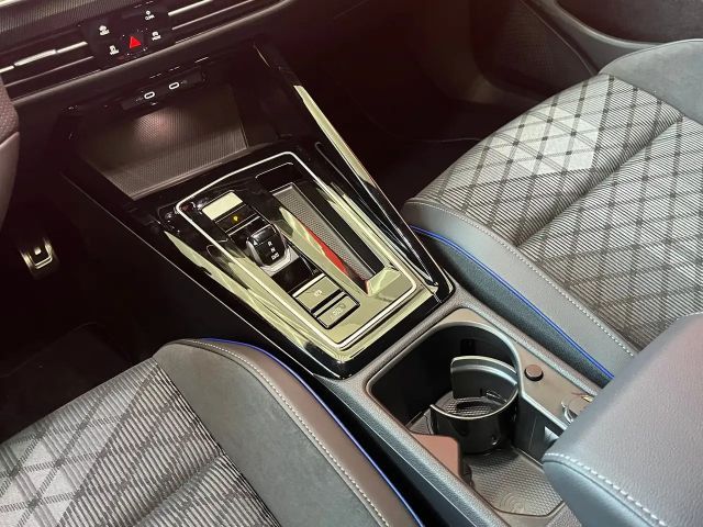 Volkswagen Golf DSG Sport