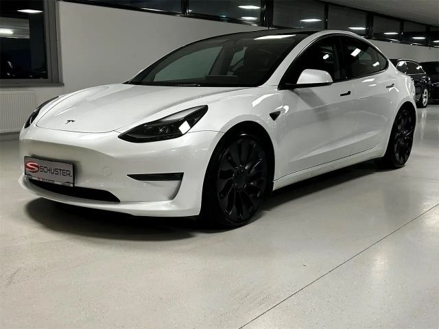 Tesla Model 3 AWD Performance