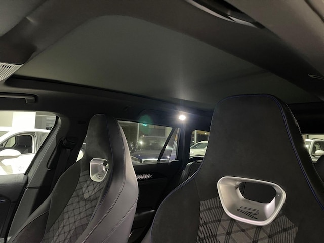 Volkswagen Passat DSG R-Line