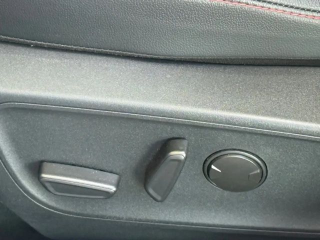 Ford Kuga Hybrid ST Line X