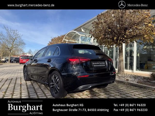 Mercedes-Benz A 180 Hatchback Progressive