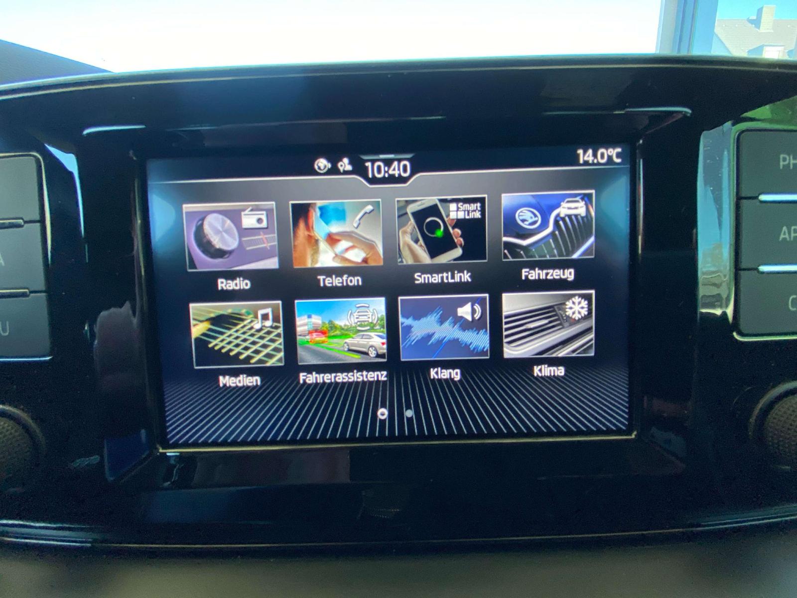 Skoda Scala LED, SmartLink