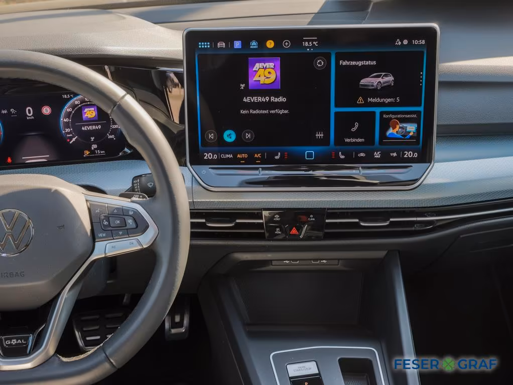 Volkswagen Golf 1.5 eTSI DSG