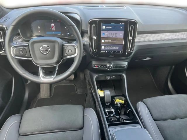 Volvo XC40 Dark Plus