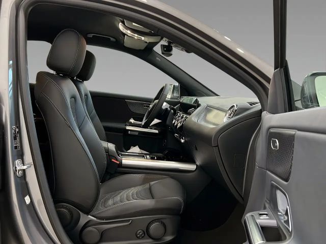 Mercedes-Benz GLA 200 Progressive