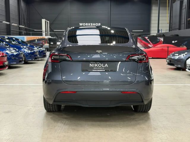 Tesla Model Y AWD Long Range
