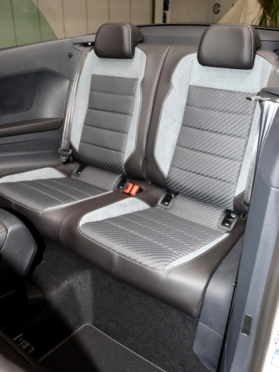 Volkswagen T-Roc 1.5 TSI Cabriolet DSG R-Line