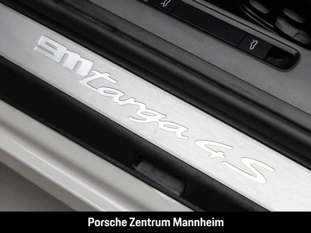 Porsche 992 4S Coupé Targa