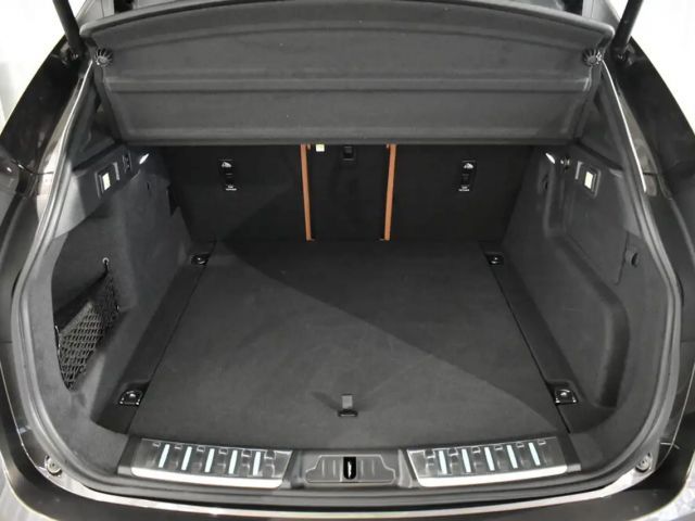 Jaguar F-Pace AWD P250 R-Dynamic