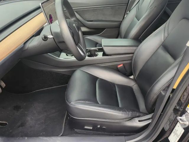 Tesla Model 3 AWD Long Range