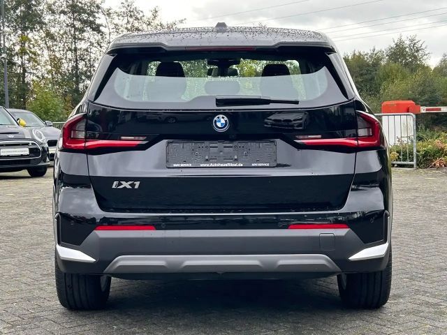 BMW iX1 xDrive