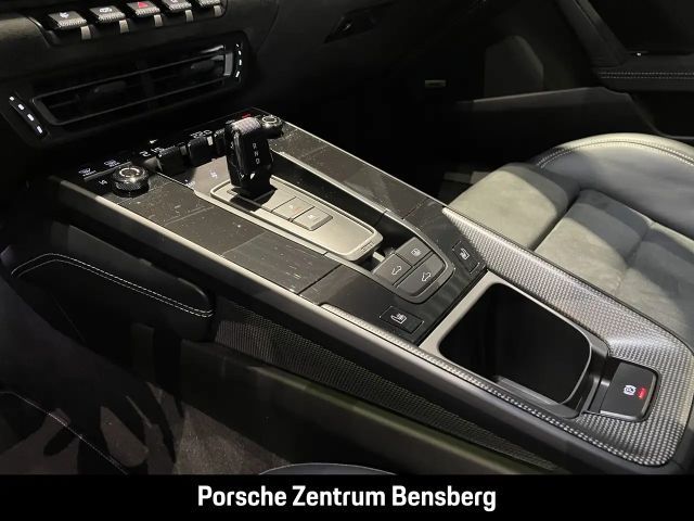 Porsche 992 4 Carrera Coupé GTS