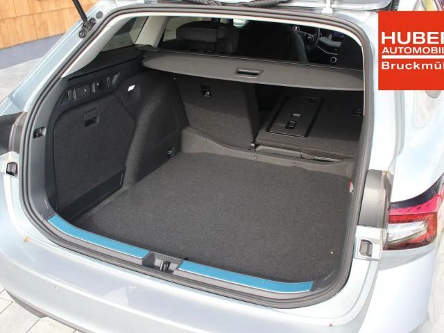 Skoda Superb 2.0 TDI Combi Selection