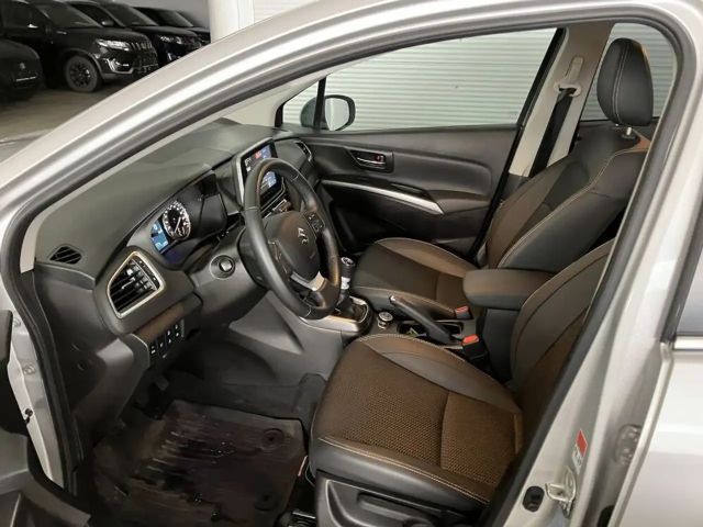 Suzuki S-Cross AllGrip Flash Hybrid