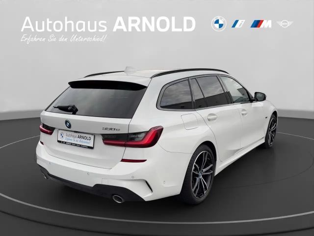 BMW 330 330e M-Sport Touring