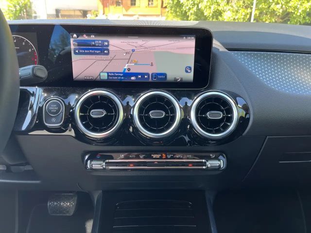 Mercedes-Benz B 200 Progressive