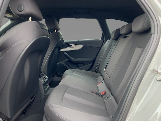 Audi A4 35 TFSI Avant S-Tronic