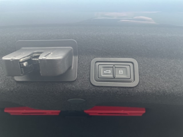 Audi A6 50 TDI Quattro Sedan