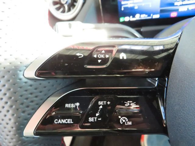 Mercedes-Benz GLA 200 AMG Line GLA 200 d