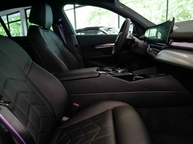 BMW i5 M-Sport Sedan eDrive40