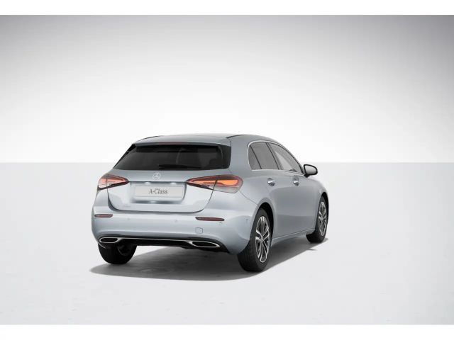 Mercedes-Benz A 180 A 180 d Hatchback