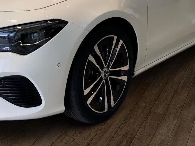 Mercedes-Benz CLA 180 Shooting Brake