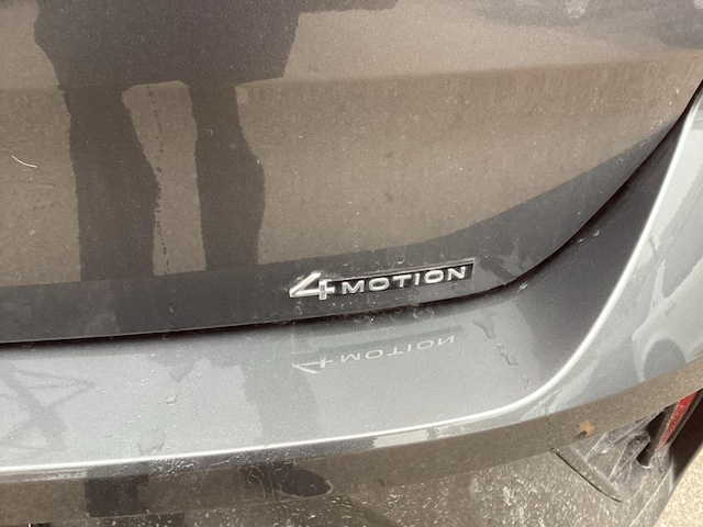 Volkswagen T-Roc 2.0 TSI DSG R-Line