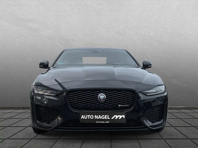 Jaguar XE P250 R-Dynamic